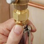 Everbilt 3/4 in. FHT x 1/2 in. MIP Brass Adapter Fitting (801779)