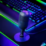 Razer - Seiren V3 Wired Mini Ultra-compact Condenser USB Microphone