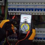 Commercial Electric Analog Multi-Meter (M1015C)