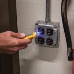 Klein Tools Dual Range Non Contact Voltage Tester with Laser Pointer 12-1000V AC (NCVT5A)