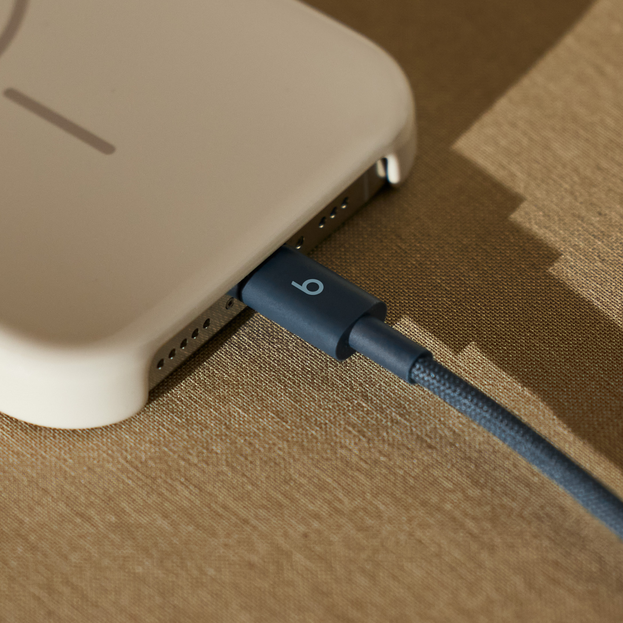 Beats USB‑C to USB‑C Woven Cable (1.5 m / 5 ft.) - Image 3